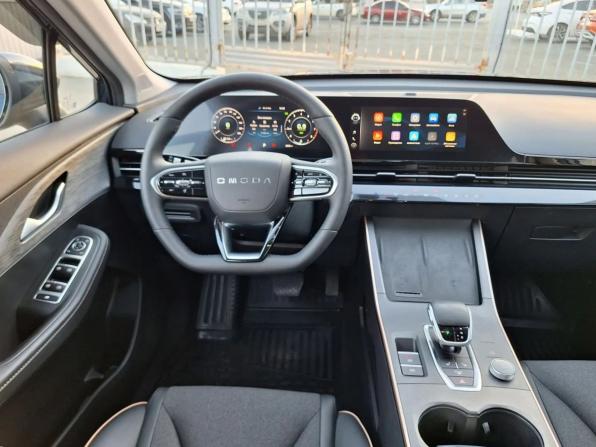 Omoda C5 I Рестайлинг с пробегом 2024 года, цена 1 799 000 рублей, 8000 км, внедорожник, Автокод Объявления