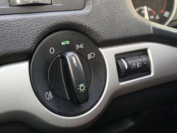 Skoda Octavia II (A5) Рестайлинг с пробегом 2013 года, цена 520 000 рублей, 274651 км, лифтбек, Автокод Объявления
