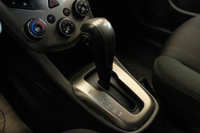 Chevrolet Aveo II с пробегом 2012 года, цена 650 000 рублей, 208182 км, хэтчбек, Автокод Объявления