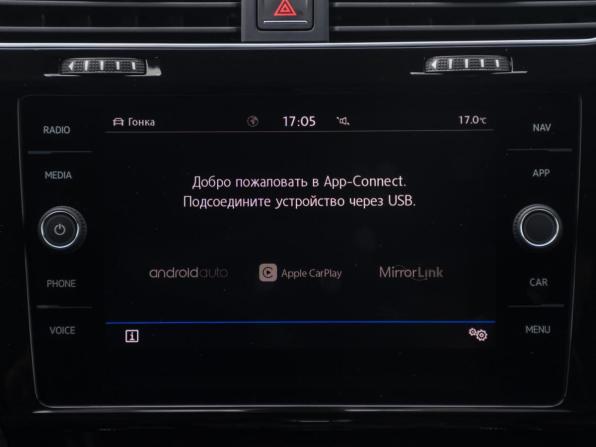 Volkswagen Golf R VII Рестайлинг с пробегом 2018 года, цена 3 548 000 рублей, 97653 км, универсал, Автокод Объявления