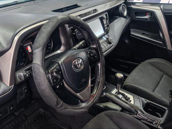 Toyota RAV4 IV (XA40) Рестайлинг с пробегом 2017 года, цена 2 499 900 рублей, 168000 км, внедорожник, Автокод Объявления