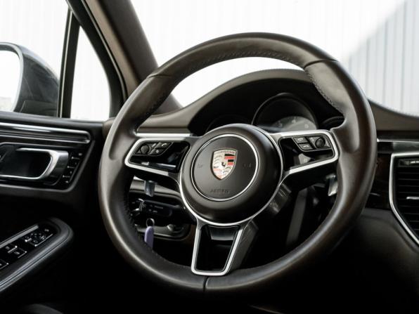 Porsche Macan I с пробегом 2015 года, цена 2 695 000 рублей, 132462 км, внедорожник, Автокод Объявления