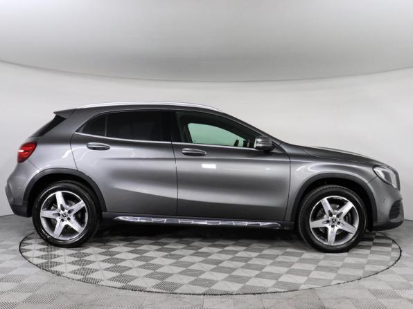 Mercedes-Benz GLA I (X156) Рестайлинг с пробегом 2018 года, цена 2 897 000 рублей, 97710 км, внедорожник, Автокод Объявления