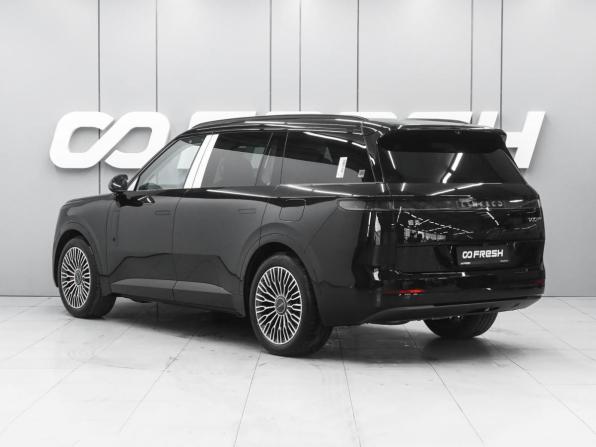 Lynk &amp; Co 900 с пробегом 2026 года, цена 9 765 000 рублей, 88 км, внедорожник, Автокод Объявления