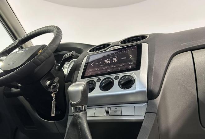 Ford Focus II Рестайлинг с пробегом 2010 года, цена 300 000 рублей, 289174 км, седан, Автокод Объявления