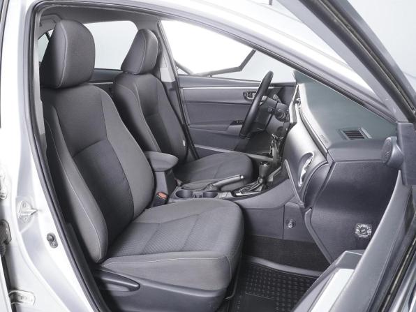 Toyota Corolla XI (E160 E170 E180) Рестайлинг 1 с пробегом 2018 года, цена 1 670 000 рублей, 166313 км, седан, Автокод Объявления