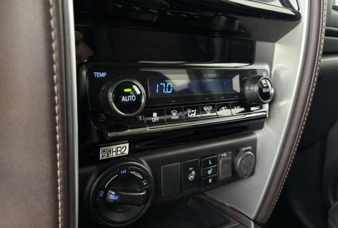 Toyota Fortuner II с пробегом 2018 года, цена 3 895 000 рублей, 71858 км, внедорожник, Автокод Объявления