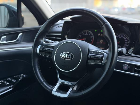 Kia K5 III с пробегом 2020 года, цена 2 455 000 рублей, 83602 км, седан, Автокод Объявления