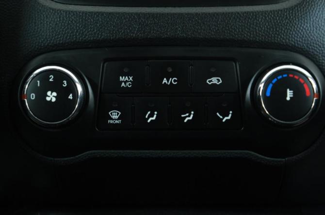 Hyundai ix35 I Рестайлинг с пробегом 2014 года, цена 1 349 000 рублей, 204500 км, внедорожник, Автокод Объявления