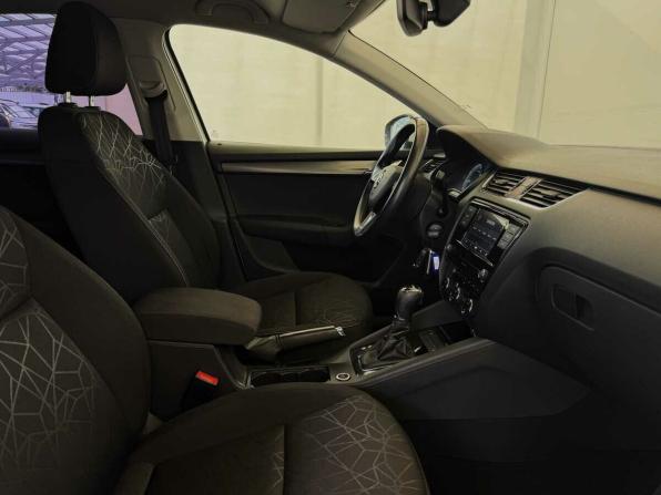 Skoda Octavia III (A7) Рестайлинг с пробегом 2019 года, цена 1 450 000 рублей, 174048 км, лифтбек, Автокод Объявления