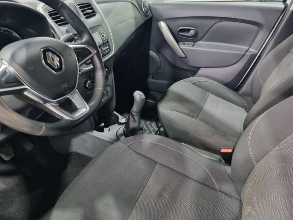 Renault Logan II Рестайлинг с пробегом 2019 года, цена 1 070 000 рублей, 93526 км, седан, Автокод Объявления