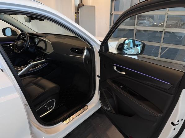 Geely Tugella I с пробегом 2022 года, цена 3 040 000 рублей, 48800 км, внедорожник, Автокод Объявления
