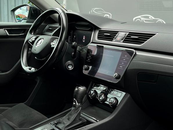 Skoda Superb III Рестайлинг с пробегом 2020 года, цена 1 937 700 рублей, 265226 км, лифтбек, Автокод Объявления