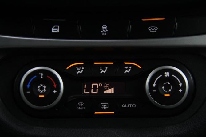 Lada (ВАЗ) Vesta I с пробегом 2018 года, цена 947 000 рублей, 216293 км, универсал, Автокод Объявления
