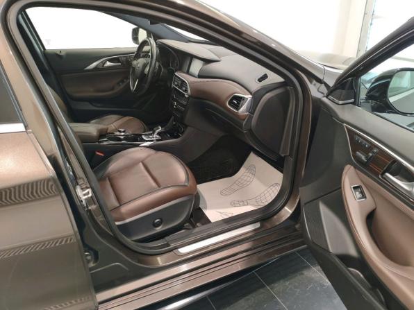 Infiniti Q30 с пробегом 2016 года, цена 1 649 000 рублей, 93428 км, хэтчбек, Автокод Объявления