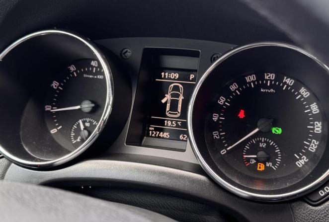 Skoda Yeti I с пробегом 2011 года, цена 990 000 рублей, 127437 км, внедорожник, Автокод Объявления