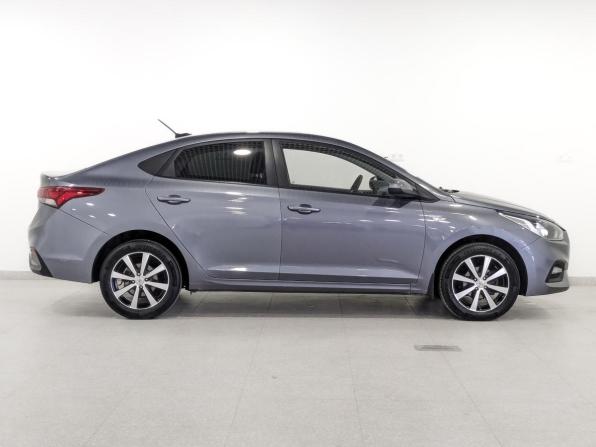 Hyundai Solaris II с пробегом 2019 года, цена 1 370 000 рублей, 89075 км, седан, Автокод Объявления