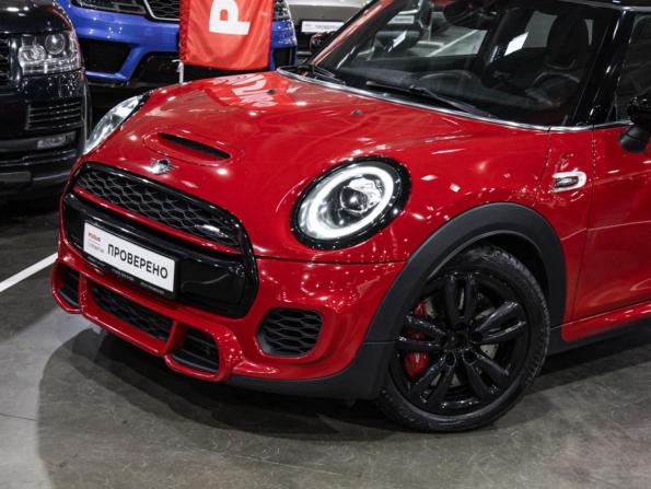 Mini Hatch III (F55/F56) Рестайлинг с пробегом 2019 года, цена 3 099 700 рублей, 52811 км, хэтчбек, Автокод Объявления