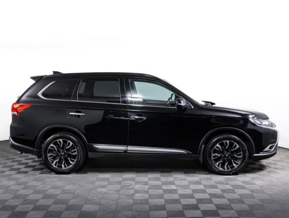 Mitsubishi Outlander III Рестайлинг 3 с пробегом 2022 года, цена 2 385 000 рублей, 72232 км, внедорожник, Автокод Объявления