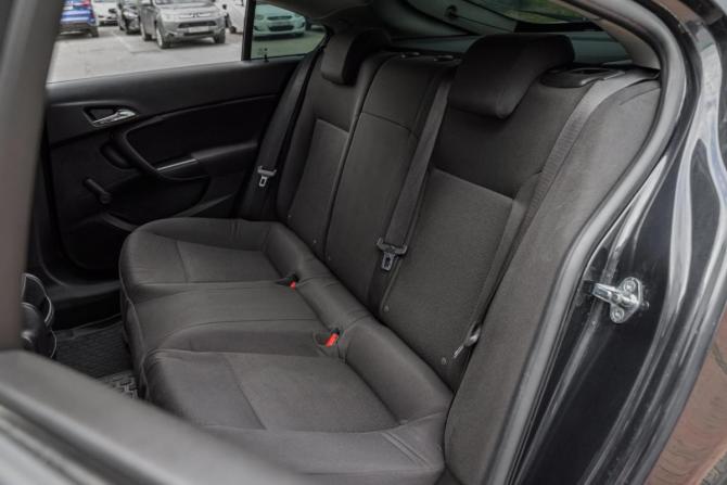 Opel Insignia I Рестайлинг с пробегом 2013 года, цена 829 000 рублей, 180201 км, лифтбек, Автокод Объявления