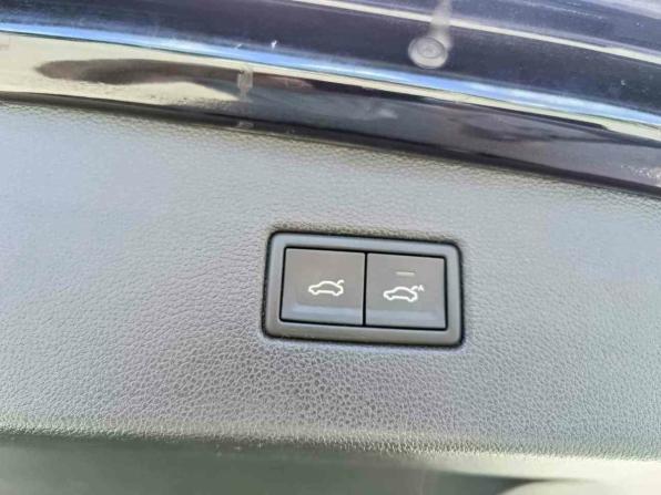 Volkswagen Tiguan II с пробегом 2018 года, цена 3 536 000 рублей, 61562 км, внедорожник, Автокод Объявления