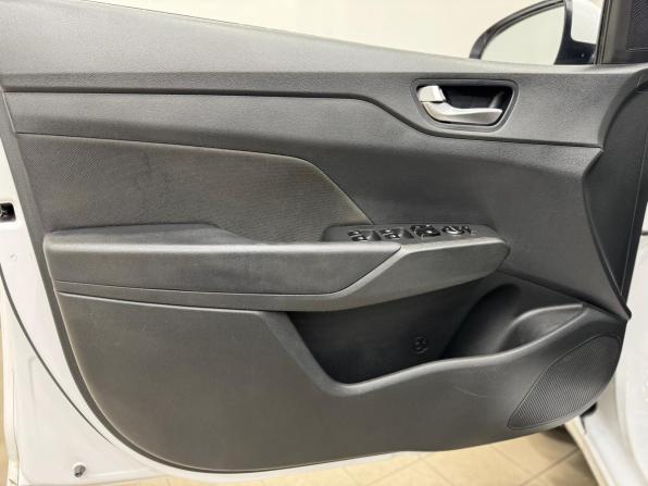 Hyundai Solaris II Рестайлинг с пробегом 2021 года, цена 1 530 000 рублей, 86000 км, седан, Автокод Объявления