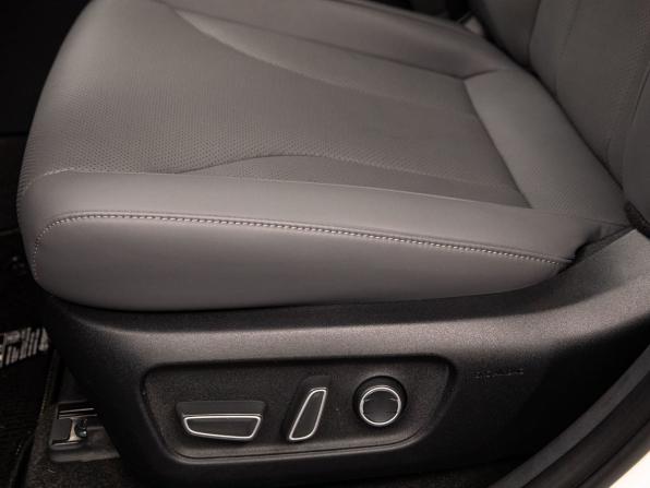 Toyota RAV4 VI (XA60) с пробегом 2026 года, цена 4 400 000 рублей, 1 км, внедорожник, Автокод Объявления