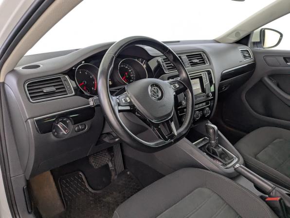Volkswagen Jetta VI Рестайлинг с пробегом 2016 года, цена 1 490 000 рублей, 81427 км, седан, Автокод Объявления
