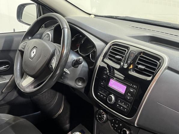 Renault Sandero II с пробегом 2016 года, цена 855 000 рублей, 189055 км, хэтчбек, Автокод Объявления