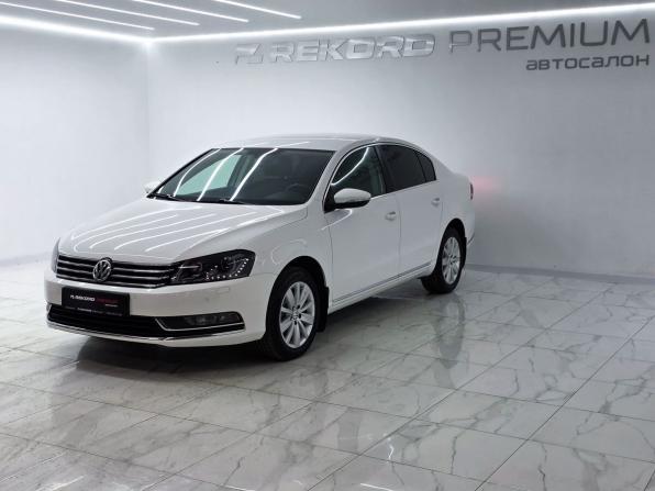 Volkswagen Passat B7 с пробегом 2013 года, цена 1 230 000 рублей, 176800 км, седан, Автокод Объявления