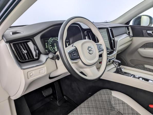Volvo XC60 II с пробегом 2020 года, цена 3 700 000 рублей, 93905 км, внедорожник, Автокод Объявления