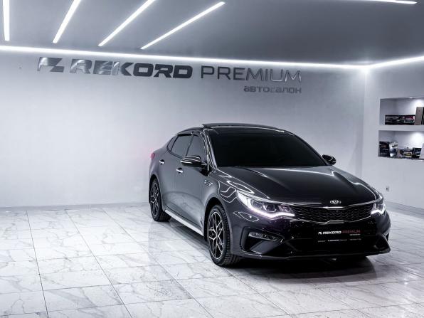 Kia Optima IV Рестайлинг с пробегом 2018 года, цена 2 475 000 рублей, 69446 км, седан, Автокод Объявления
