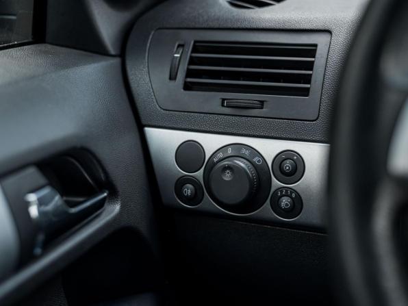 Opel Astra H Рестайлинг с пробегом 2014 года, цена 668 001 рубль, 138654 км, седан, Автокод Объявления