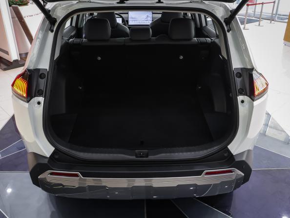 Toyota RAV4 V (XA50) с пробегом 2025 года, цена 4 250 000 рублей, 2109 км, внедорожник, Автокод Объявления