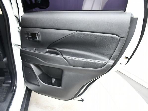 Mitsubishi Outlander III Рестайлинг 2 с пробегом 2015 года, цена 1 697 000 рублей, 238774 км, внедорожник, Автокод Объявления