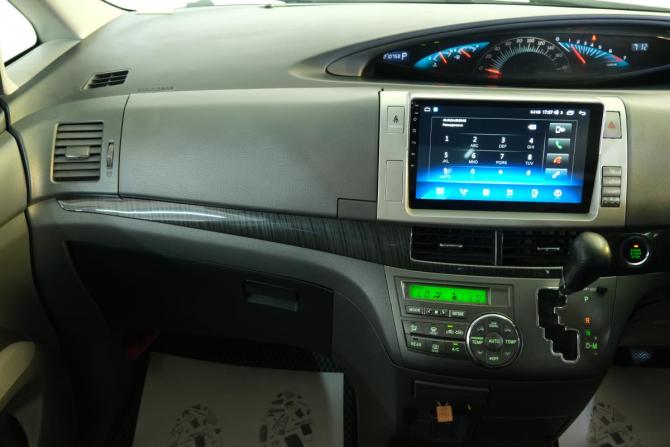 Toyota Estima III Рестайлинг с пробегом 2010 года, цена 1 699 000 рублей, 120000 км, минивэн, Автокод Объявления