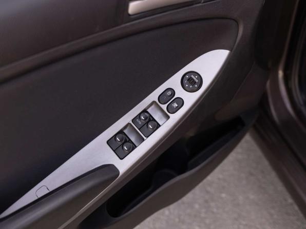 Hyundai Solaris I Рестайлинг с пробегом 2014 года, цена 1 050 000 рублей, 136106 км, седан, Автокод Объявления