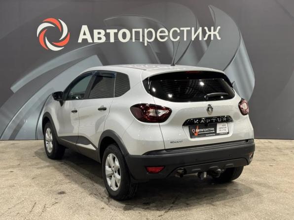 Renault Kaptur I с пробегом 2018 года, цена 1 159 000 рублей, 154000 км, внедорожник, Автокод Объявления
