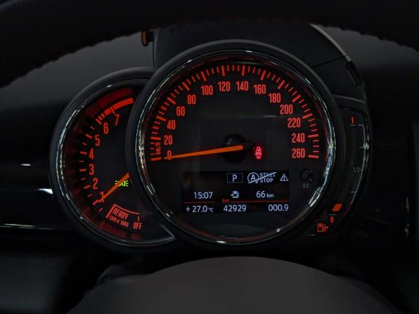 Mini Hatch III (F55/F56) Рестайлинг с пробегом 2019 года, цена 1 950 000 рублей, 42925 км, хэтчбек, Автокод Объявления