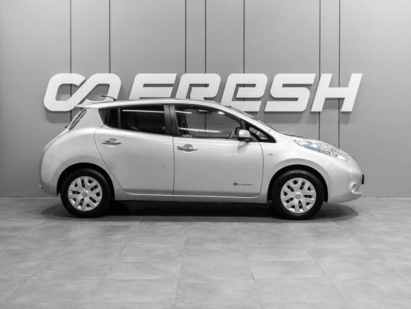 Nissan Leaf I (ZE0/AZE0) с пробегом 2011 года, цена 619 000 рублей, 125120 км, хэтчбек, Автокод Объявления