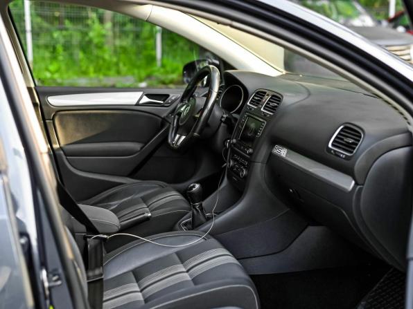 Volkswagen Golf VI с пробегом 2012 года, цена 690 000 рублей, 208404 км, хэтчбек, Автокод Объявления
