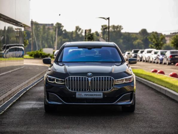 BMW 7 серии VI (G11/G12) Рестайлинг с пробегом 2020 года, цена 4 999 000 рублей, 134314 км, седан, Автокод Объявления