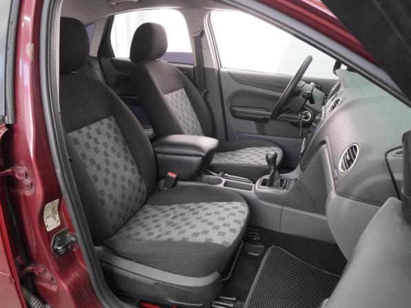 Ford Focus II с пробегом 2007 года, цена 399 000 рублей, 390534 км, хэтчбек, Автокод Объявления
