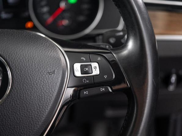 Volkswagen Passat B8 с пробегом 2015 года, цена 1 349 500 рублей, 147629 км, седан, Автокод Объявления