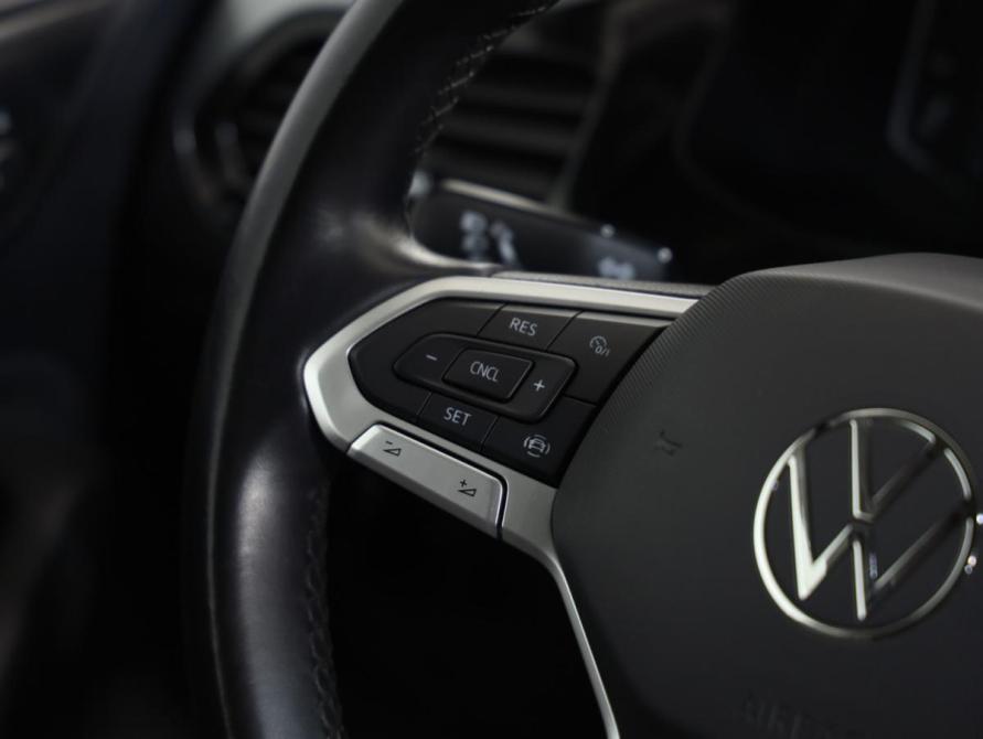 Volkswagen Polo VI Санкт-Петербург  - изображение 12