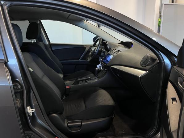 Mazda 3 II (BL) Рестайлинг с пробегом 2012 года, цена 965 000 рублей, 139787 км, хэтчбек, Автокод Объявления