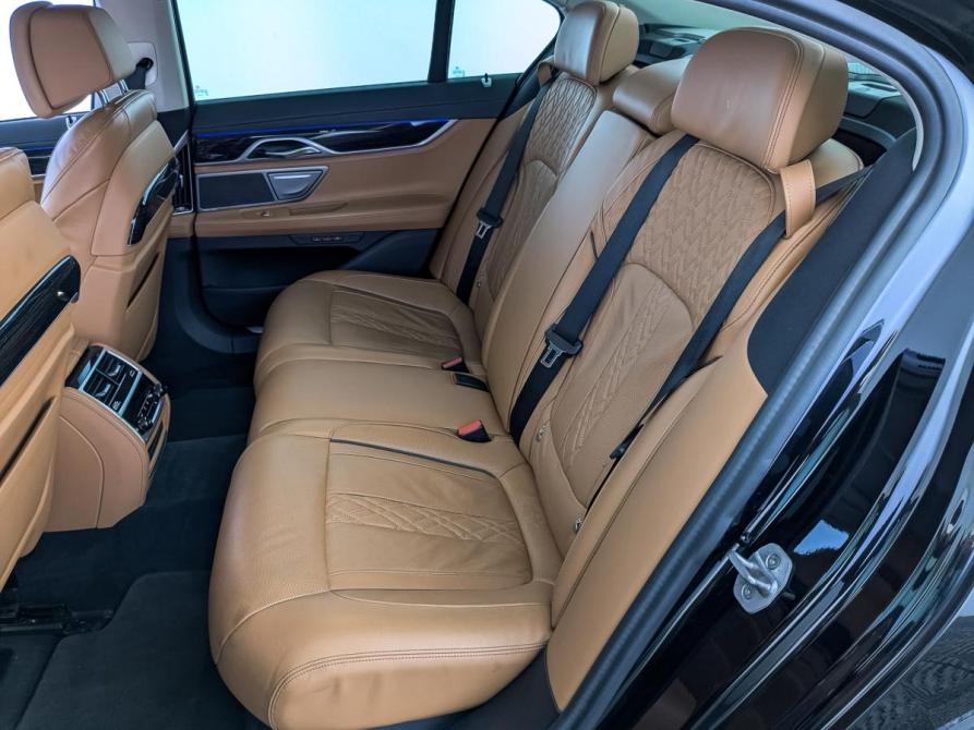 BMW 7 серии VI (G11/G12) Рестайлинг Москва  - изображение 18