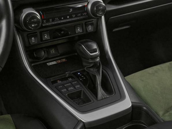 Toyota RAV4 V (XA50) с пробегом 2024 года, цена 3 649 000 рублей, 33500 км, внедорожник, Автокод Объявления
