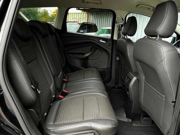 Ford Kuga II Рестайлинг с пробегом 2018 года, цена 1 699 300 рублей, 109054 км, внедорожник, Автокод Объявления