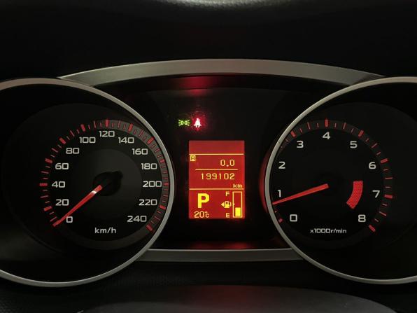 Mitsubishi Outlander II с пробегом 2006 года, цена 810 000 рублей, 199101 км, внедорожник, Автокод Объявления